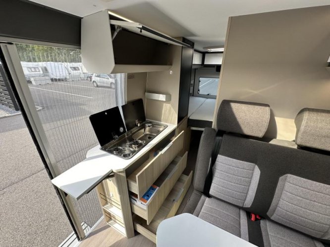 Adria Twin Plus 600 SPB 9Traps Automaat  foto: 12