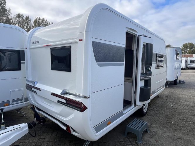 Hobby Excellent 460 SL 1500kg en reservewiel  foto: 1