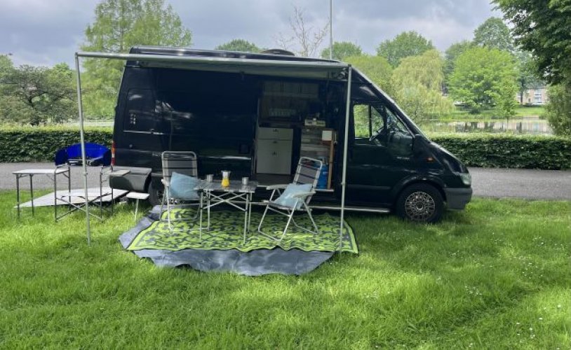 Ford 2 pers. Ford camper huren in 's-Hertogenbosch? Vanaf € 61 p.d. - Goboony foto: 0