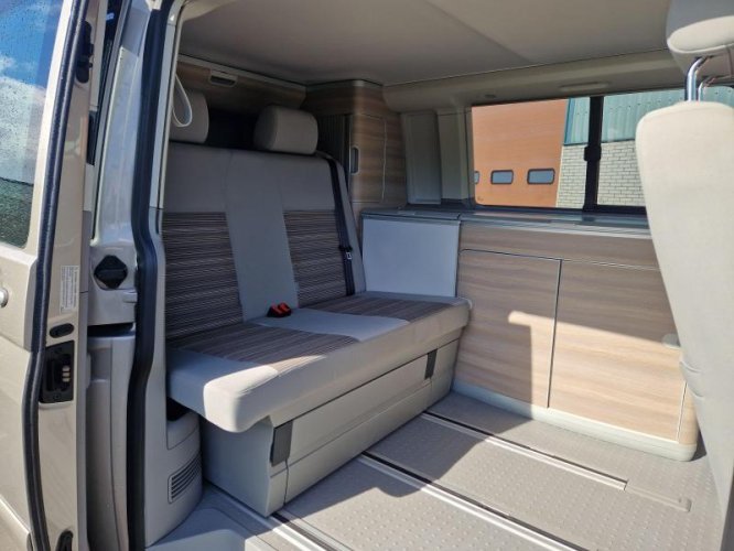 Volkswagen California T5 Comfortline DSG  foto: 8