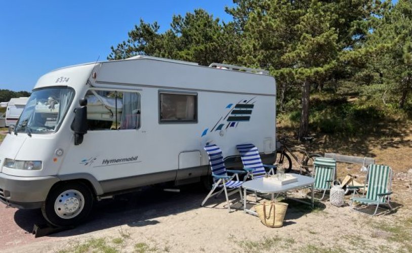 Hymer 4 pers. Rent a Hymer motorhome in Mons? From € 109 pd - Goboony photo: 0