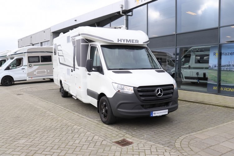 Powerful Hymer B class ML T 780 Mercedes 9 G Tronic AUTOMATIC Autarky package single beds flat floor (60 photo: 1