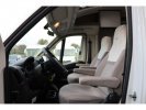 LMC Tourer T730G 165pk | Luifel | Lengtebedden | Gescheiden douche | Zenec Navigatie | Fietsendrager | foto: 14