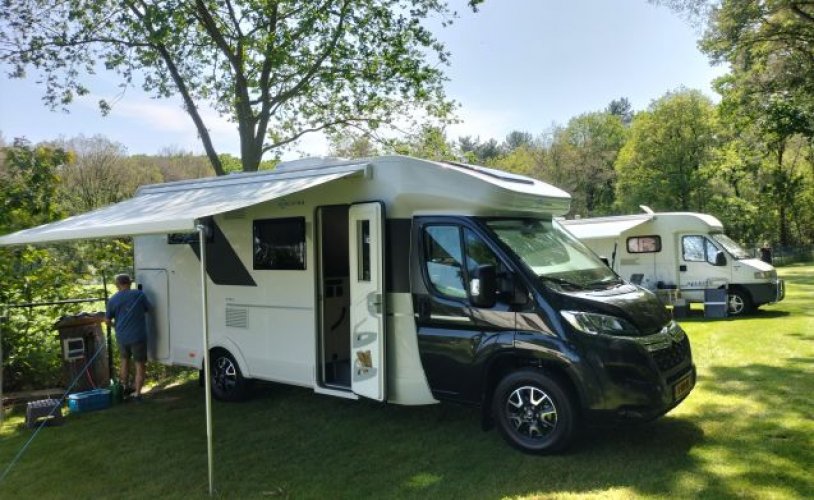 Sun Living 4 pers. Want to rent a Sun Living camper in Zeist? From €130 per day - Goboony photo: 1