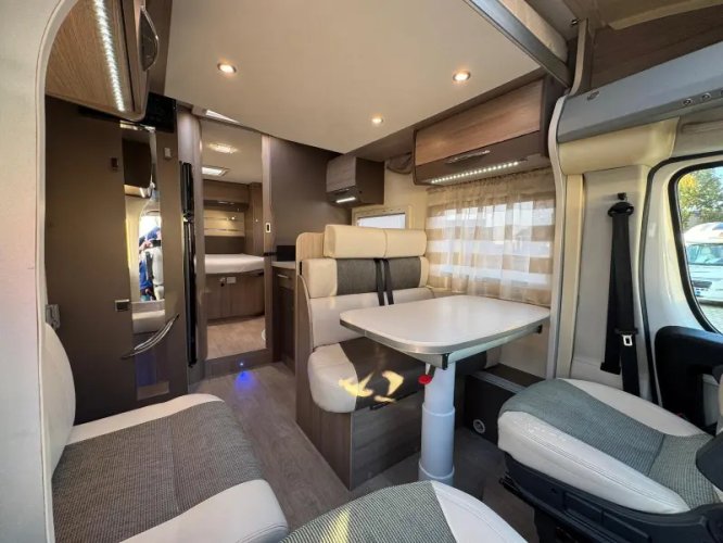 Chausson Flash 718 EB Queensbed Hefbed  foto: 6