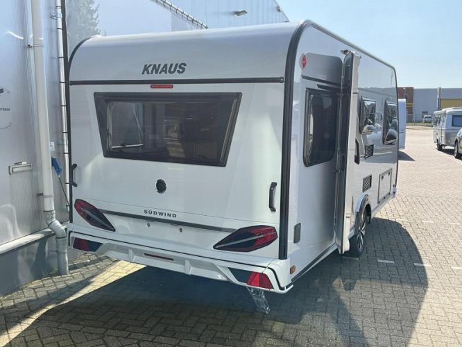 Knaus Sudwind 60 Years 460 EU GAS-VLOERVERWARMING 