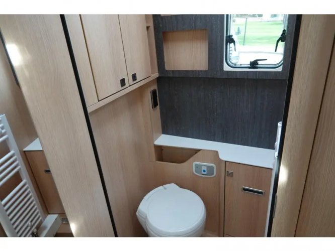 Hymer B ML I 890  foto: 22