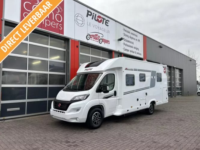 Pilote P 726 FC New! Queen bed + pull-down bed! photo: 0
