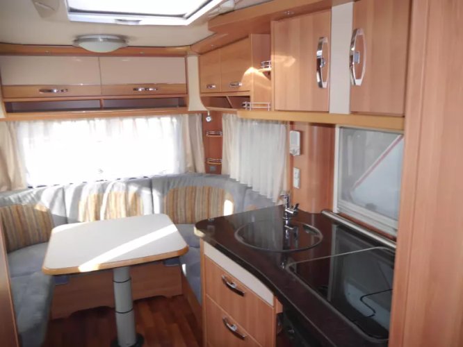 Hymer Nova 530 2 apartebedden incl mover  foto: 8