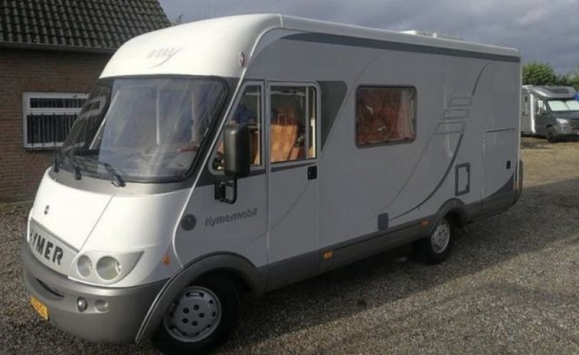 Hymer 4 Pers. Ein Hymer-Wohnmobil in Almere mieten? Ab 79 € pP - Goboony-Foto: 1