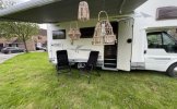 Elnagh 5 pers. Rent an Elnagh camper in Alkmaar? From €98 per day - Goboony photo: 4