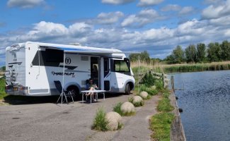 Elnagh 4 pers. Elnagh camper rental in Boskoop? From €206 pd - Goboony