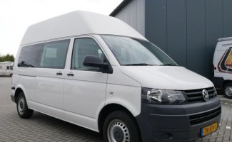 Volkswagen 4 pers. Rent a Volkswagen camper in Opperdoes? From € 99 pd - Goboony