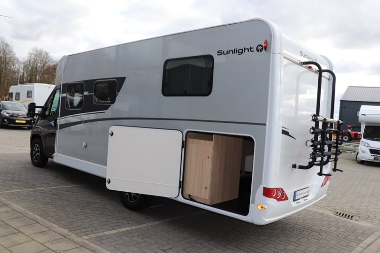 Sunlight Adventure Edition T 69 L met Queens en hefbed Fiat 140 pk collectie 2021 Hymer ( 72  foto: 12