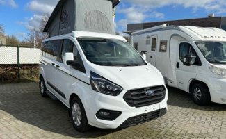 Laika 4 pers. Want to rent a Laika camper in Lemmer? From €127 pd - Goboony