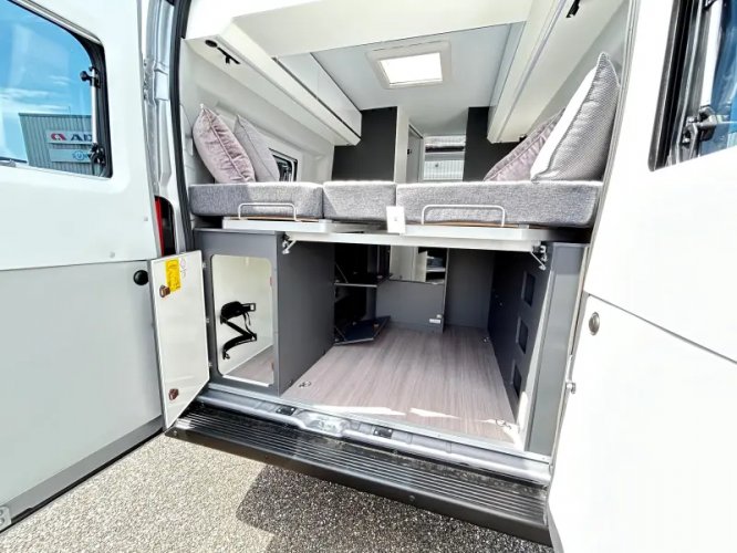 Adria Twin Supreme 640 SLB Gratis acc. twv € 5.500,-  foto: 15