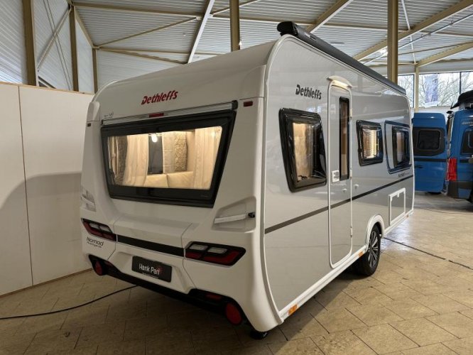 Dethleffs Nomad Avantgarde 460 EL ex-verhuur / lengtebedden  foto: 5