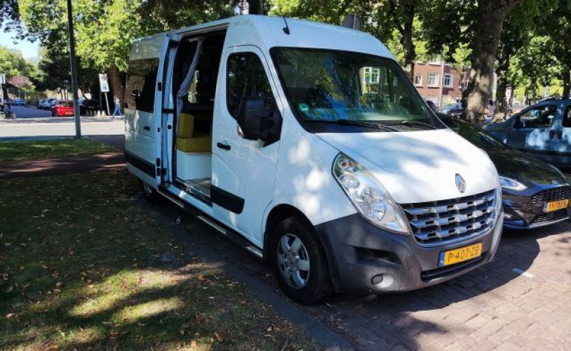 Renault 2 pers. Rent a Renault camper in Amsterdam? From € 85 pd - Goboony photo: 0