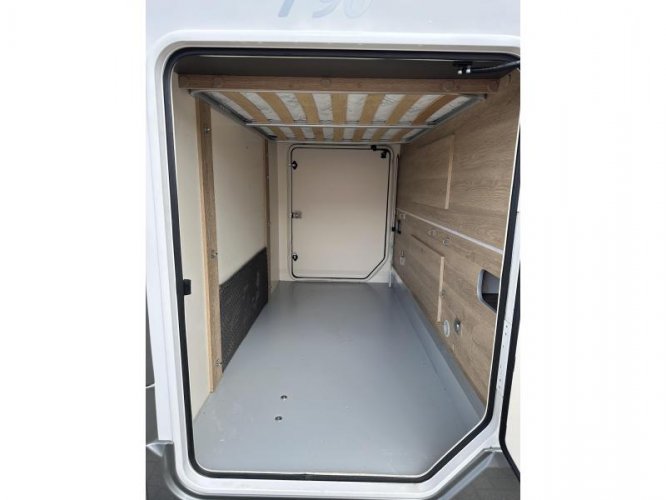 Mobilvetta Kea 90 Queensbed Dakairco 160PK  foto: 17