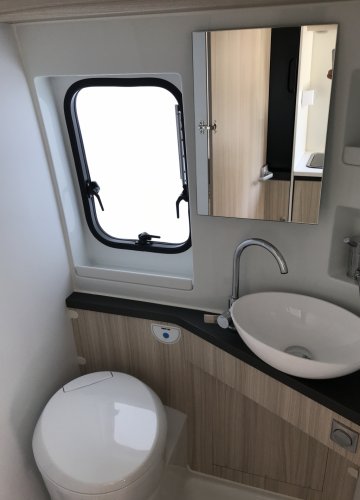 Adria Twin 640 SL # Nieuwstaat # Vol Optie # 2022 # foto: 12