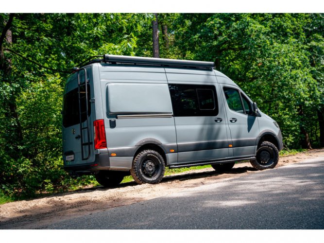 Leaf 4 Sprinter met Offroad Pakket