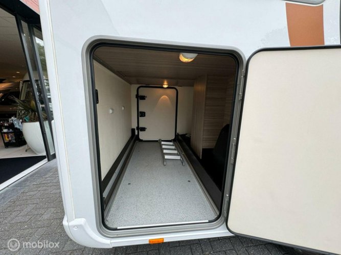 Bürstner Lyseo ID 690 Harmony Line Enkele Bedden Hefbed Luifel Grote Garage foto: 23