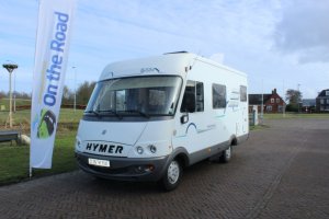 Hymer B 524   2.8 122 PK motor airco,  Integraal , Hefbed , Vastbed achter 120.breed,  Garage , L. Zit. 2 Draaistoelen.  Bj. 2000 Marum (Groningen)