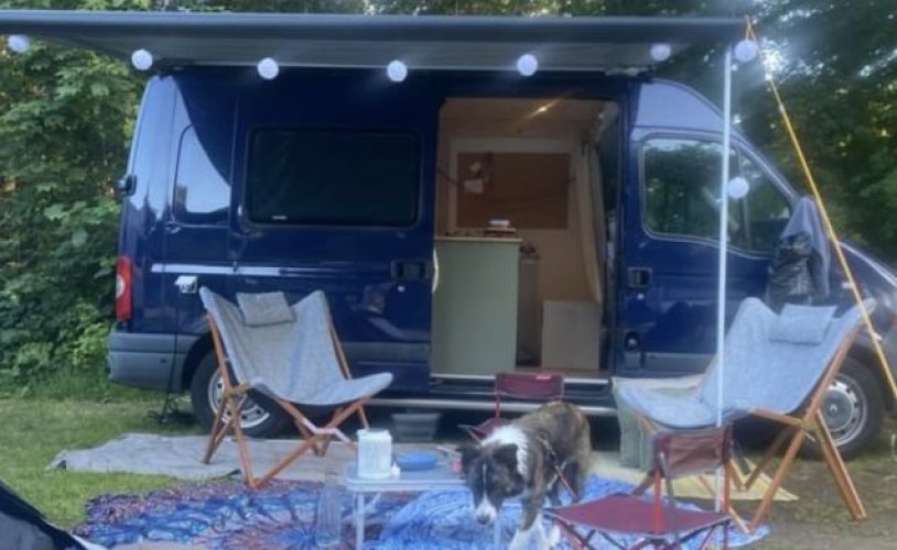 Renault 2 pers. Louer un camping-car Renault à Swalmen ? A partir de 80€ par jour - Goboony photo : 0