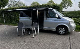 Volkswagen 4 pers. Rent a Volkswagen camper in Rotterdam? From €69 pd - Goboony