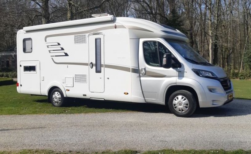 Hymer 4 pers. Rent a Hymer motorhome in Holten? From € 121 pd - Goboony photo: 0