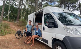 Peugeot 2 pers. Rent a Peugeot camper in Amsterdam? From €75 pd - Goboony