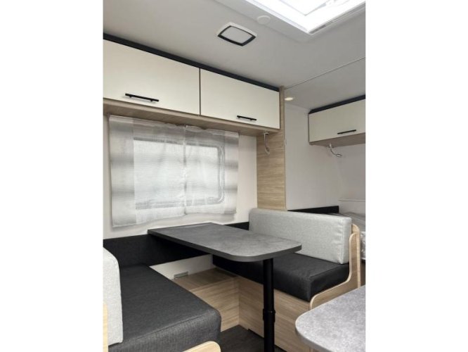 Caravelair Alba 400 Pck Safety-Cosy en k 