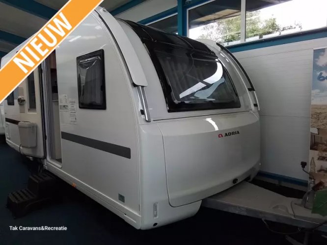 Adria Adora 522 UP Gratis mover  hoofdfoto: 1