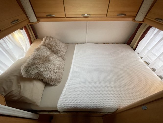 LMC Liberty Alkoof DWARSBED + HEFBED MERCEDES XXL GARAGE