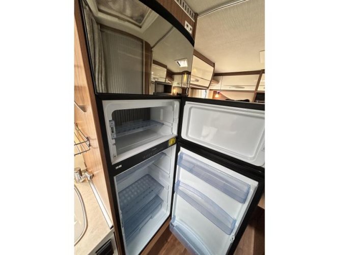 Hymer Exsis-T 578 automaat/enkele-bedden  foto: 19