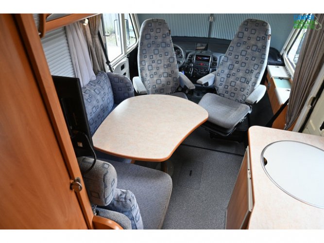 Hymer B 674G foto: 10