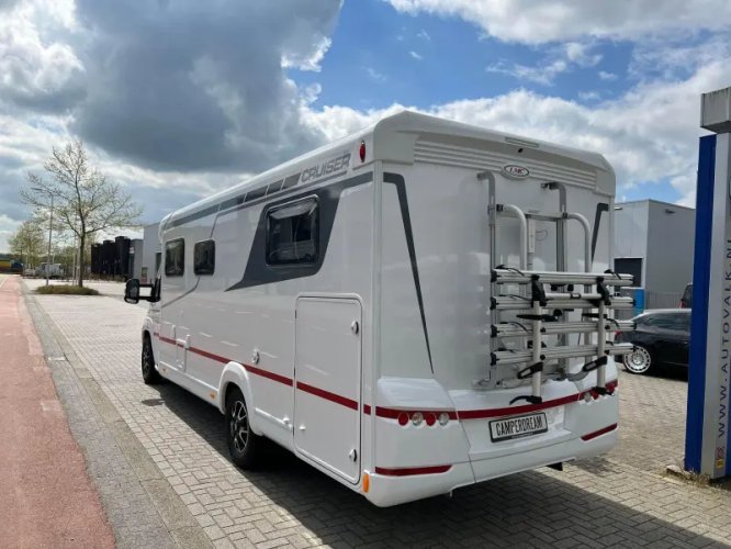 LMC Cruiser T 732 G Lengte bedden + Dakairco 