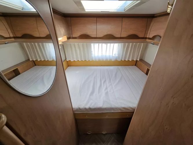 Bürstner Harmony 618 vastbed/128pk/6.50m/2002  foto: 15