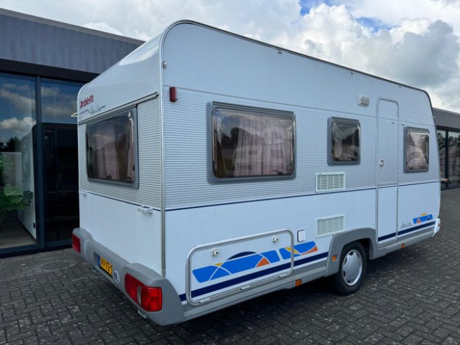 Dethleffs Camper 440 DB, VOORTENT foto: 1