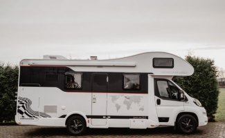 Rimor 7 pers. Louer un camping-car Rimor à Putten À partir de 160 € par jour - Goboony
