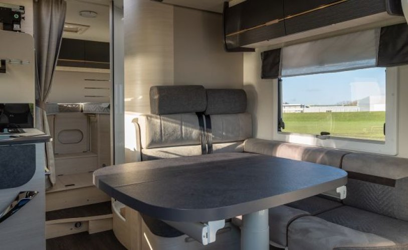 Chausson 5 pers. Chausson camper huren in Arnhem? Vanaf € 148 p.d. - Goboony