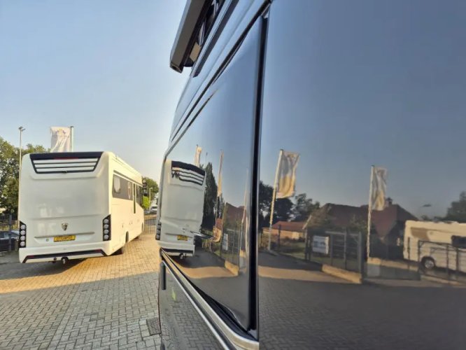 Hymer Free 600 S AUTOMAAT  foto: 19