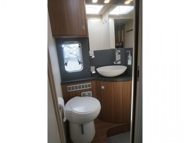 Eura Mobil Integra 890 QB !!VERKOCHT!!  foto: 14