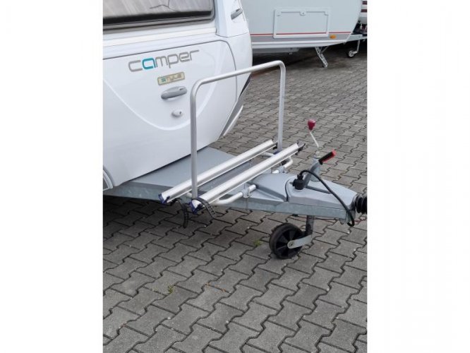 Dethleffs Camper Style 450 DB - Mover - Voortent -  foto: 17