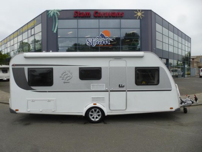 Knaus Sport 540 UE enk bed, mover en luifel 