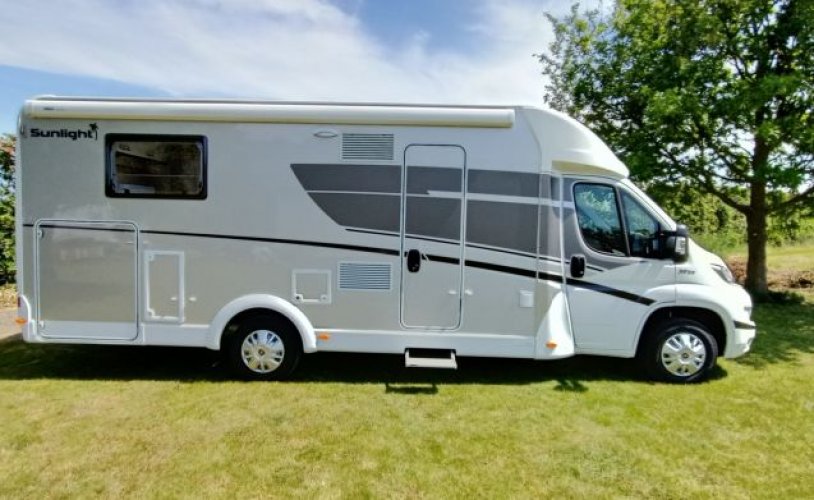 Fiat 4 pers. Rent a Fiat camper in Utrecht? From € 95 pd - Goboony photo: 1