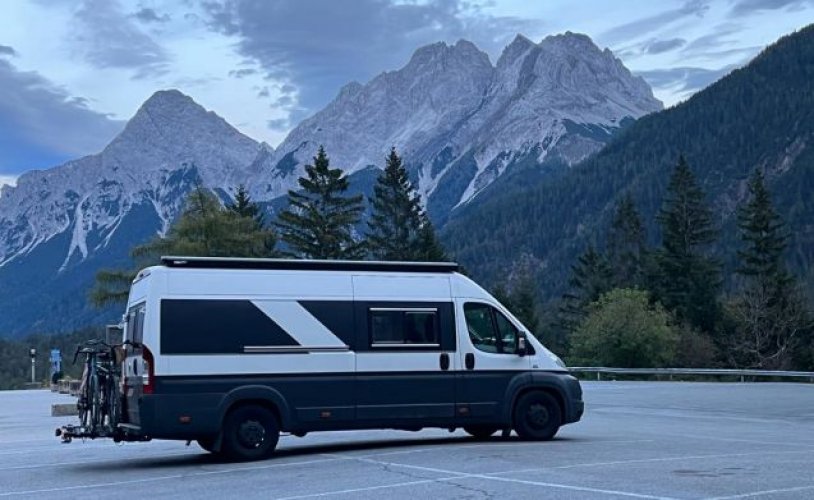 Fiat 3 pers. Rent a Fiat camper in Waalre? From € 109 pd - Goboony photo: 1