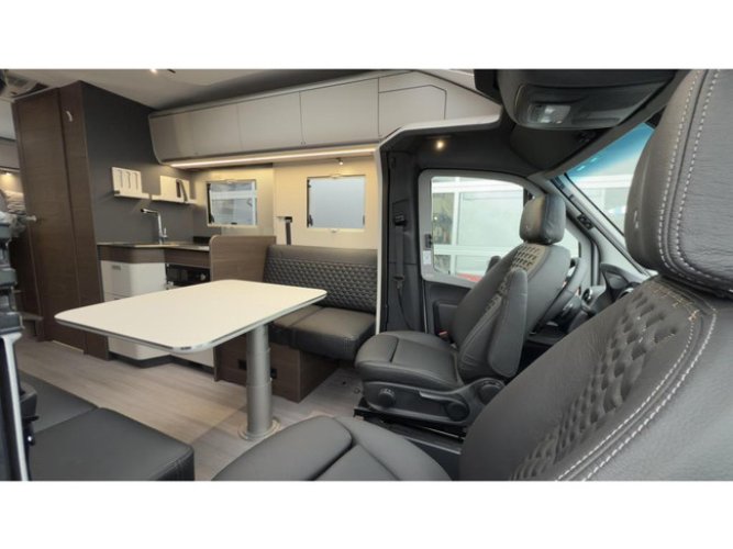 Adria Coral Supreme MB 670 DL 9 Traps Automaat foto: 7