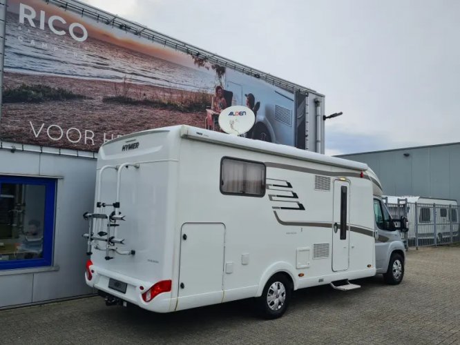 Hymer Tramp 698 Silverline Queensbed  foto: 1