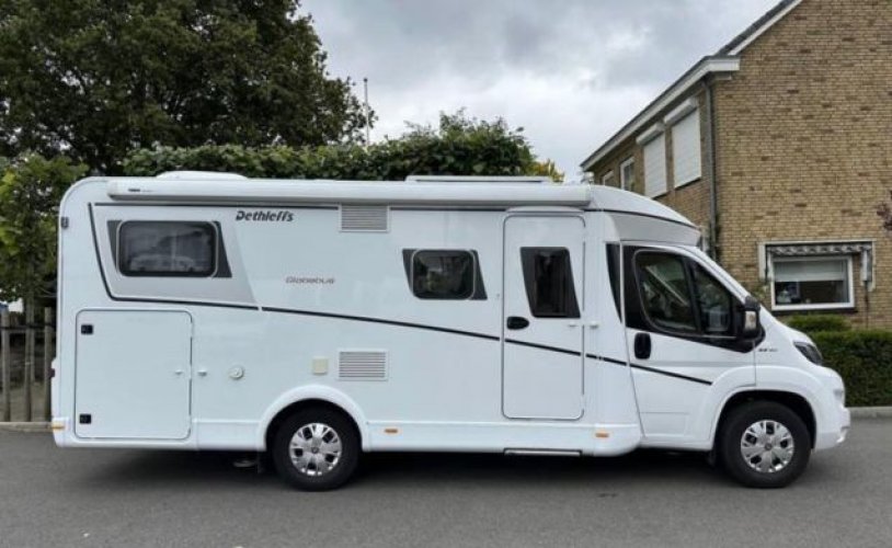 Dethleffs 2 pers. Dethleffs camper huren in Schijndel? Vanaf € 131 p.d. - Goboony